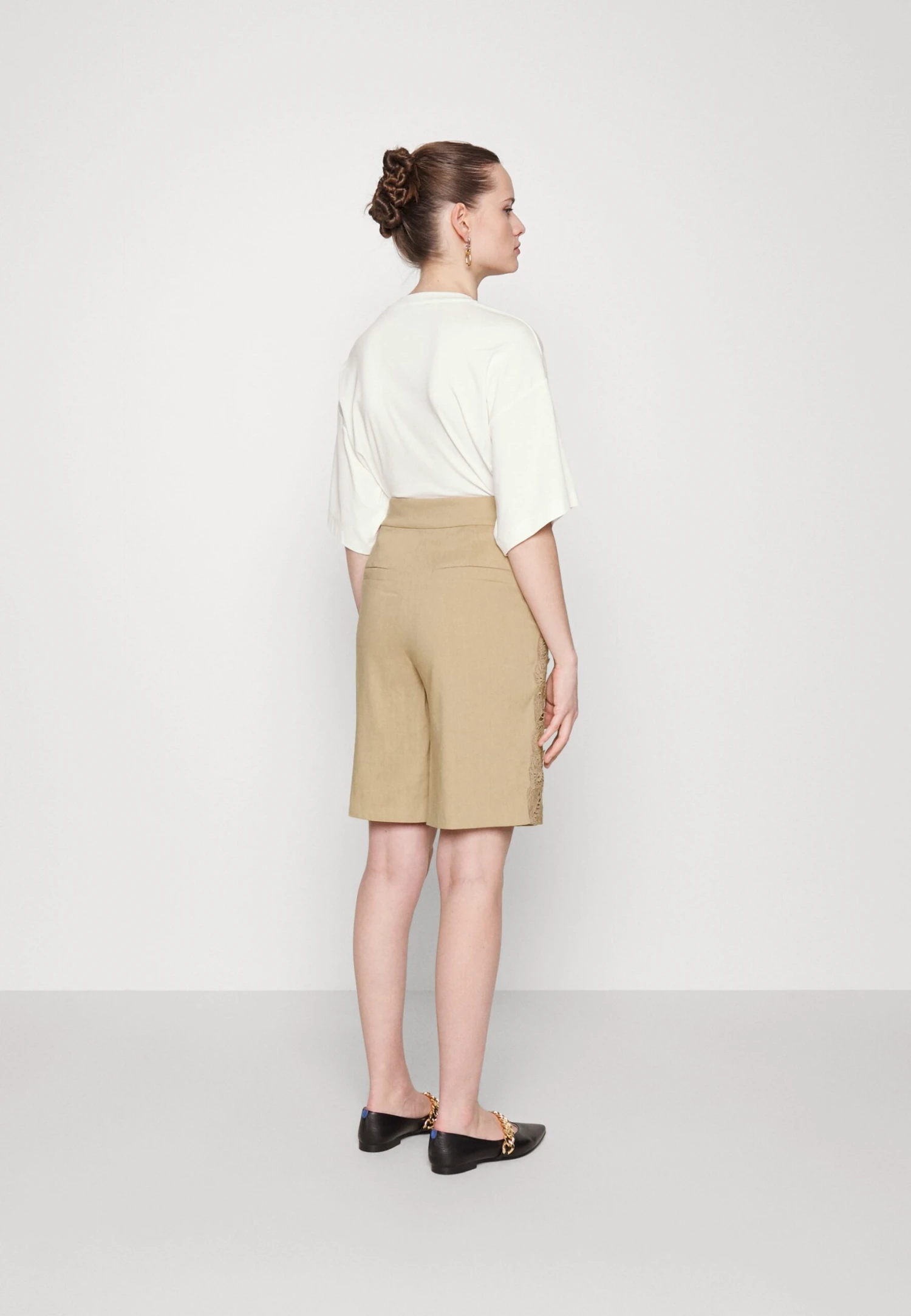 MARC CAIN Szorty - Deep Sand 3 MARC CAIN Szorty - Deep Sand - obrazek 3