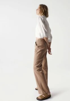 STRAIGHT - Spodnie Materiałowe - Beige 7 STRAIGHT - Spodnie Materiałowe - Beige -Ulla Popken Sklep 02c207555c8e438095bbb26fe6a9a938