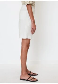 Marc O'Polo CATEGORY DETAILS FRENCH POCKETS - Szorty - White -Ulla Popken Sklep 08f52c33bd9249c5b1da6be0e1572139