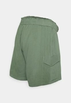 MLMALU - Szorty - Laurel Wreath