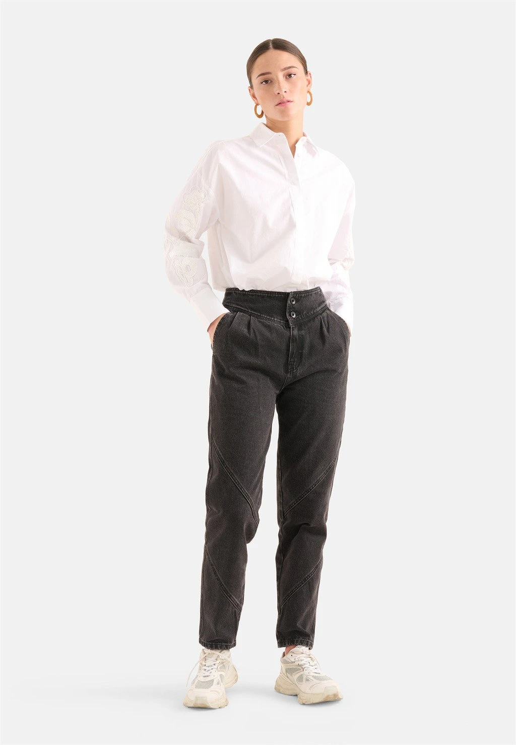 DIAGONAAL - Jeansy Straight Leg - Black 4 DIAGONAAL - Jeansy Straight Leg - Black - obrazek 4