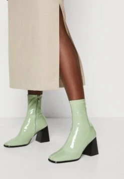 Gestuz PAULA SKIRT - Spódnica Ołówkowa - String -Ulla Popken Sklep 17cc2ee051324fc1abfa6f10274e3ae7