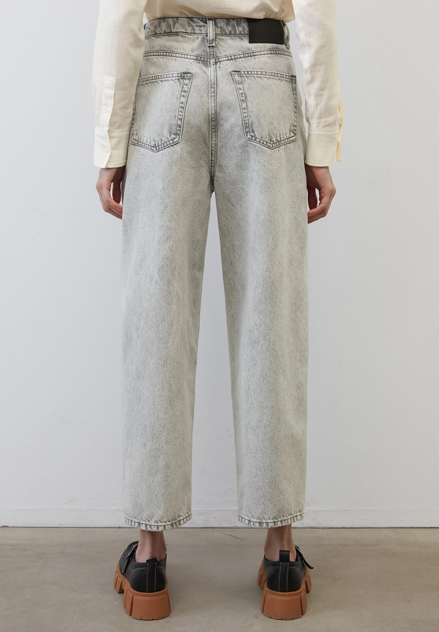 Marc O'Polo BARREL - Jeansy Straight Leg - Authentic Light Grey Wash 3 Marc O'Polo BARREL - Jeansy Straight Leg - Authentic Light Grey Wash - obrazek 3