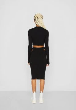 Calvin Klein Jeans CUT OUT WAISTBAND KNITTED SKIRT - Spódnica Ołówkowa - Black 7 Calvin Klein Jeans CUT OUT WAISTBAND KNITTED SKIRT - Spódnica Ołówkowa - Black -Ulla Popken Sklep 200cba7792584bed9e0670443e8db64f