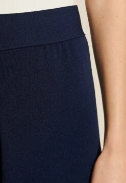 LUISA SPAGNOLI CARUBA - Spodnie Materiałowe - Blu 9 LUISA SPAGNOLI CARUBA - Spodnie Materiałowe - Blu -Ulla Popken Sklep 28939ae5bca0417384415490ae62f5bd