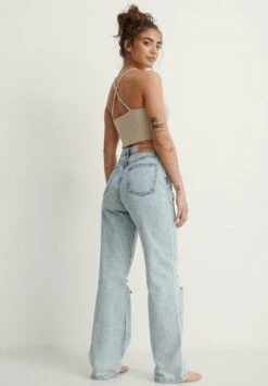 NA-KD MIT WEITEN BEINEN IM ACID WASH UND DESTROYED-LOOK - Jeansy Relaxed Fit - Light Blue 6 NA-KD MIT WEITEN BEINEN IM ACID WASH UND DESTROYED-LOOK - Jeansy Relaxed Fit - Light Blue -Ulla Popken Sklep 2a3cb1bfccac445d85e71f4e59b189ae