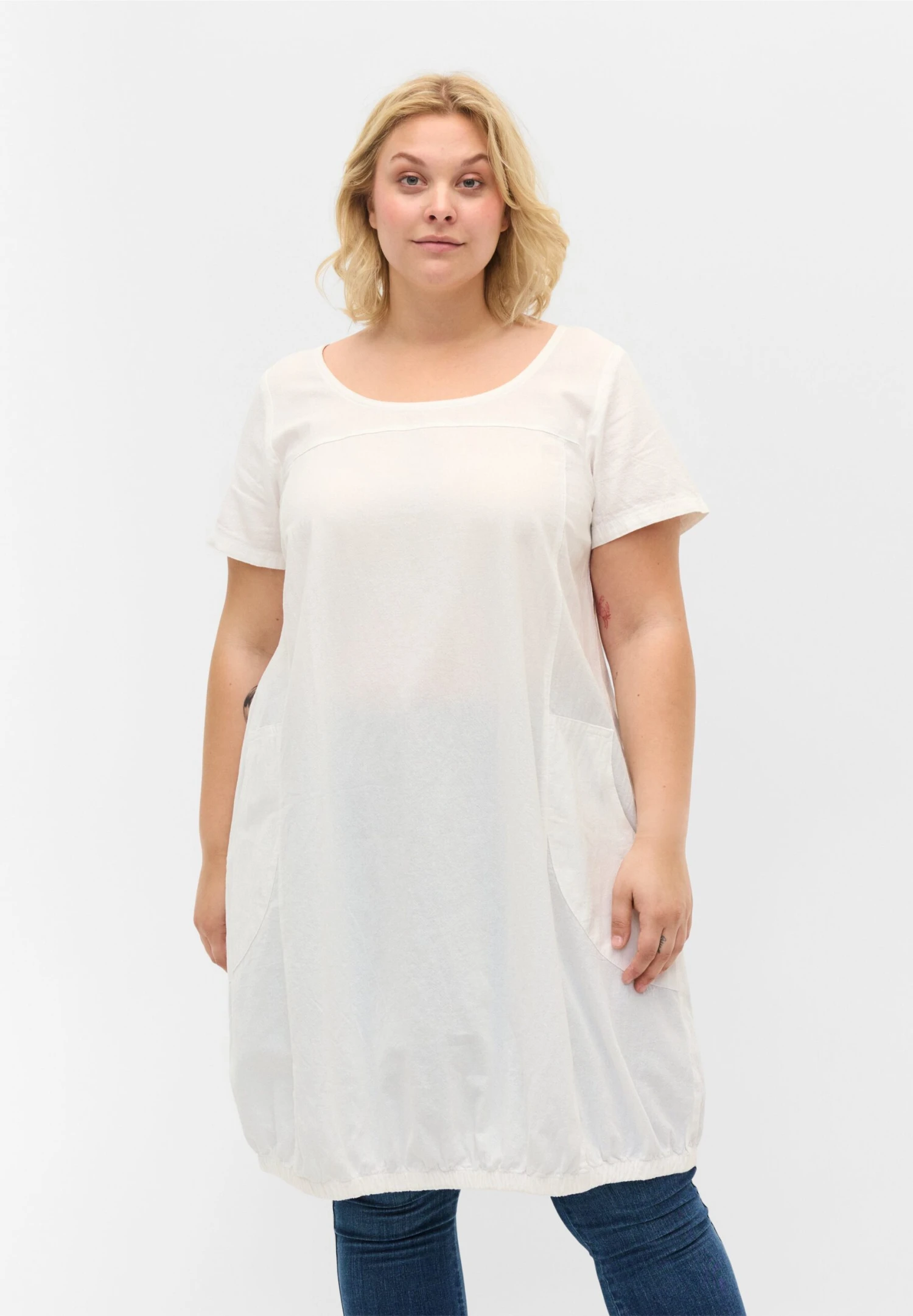 Zizzi KURZARM - Sukienka Z Dżerseju - White 1 Zizzi KURZARM - Sukienka Z Dżerseju - White