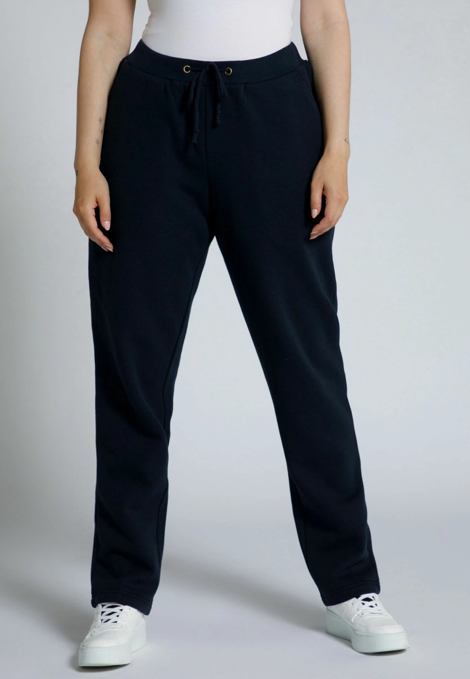 Ulla Popken Spodnie Treningowe - Marine 1 Ulla Popken Spodnie Treningowe - Marine