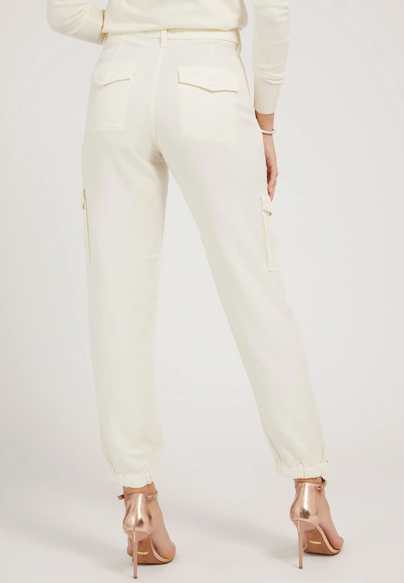 Guess Bojówki - Weiß 3 Guess Bojówki - Weiß - obrazek 3