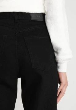 Monki Jeansy Bootcut - Black -Ulla Popken Sklep 2c901bbcee814f15875d0ac5667dc7eb