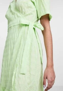 Pieces PCLOUISE - Sukienka Letnia - Paradise Green -Ulla Popken Sklep 432aafe946264818a146e17ff573dbe9