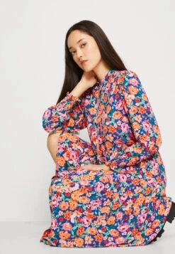 YAS ALIRA LONG DRESS - Sukienka Letnia - Surf The Web -Ulla Popken Sklep 43a2cb8f0aed462bba31de2bdb8304cd