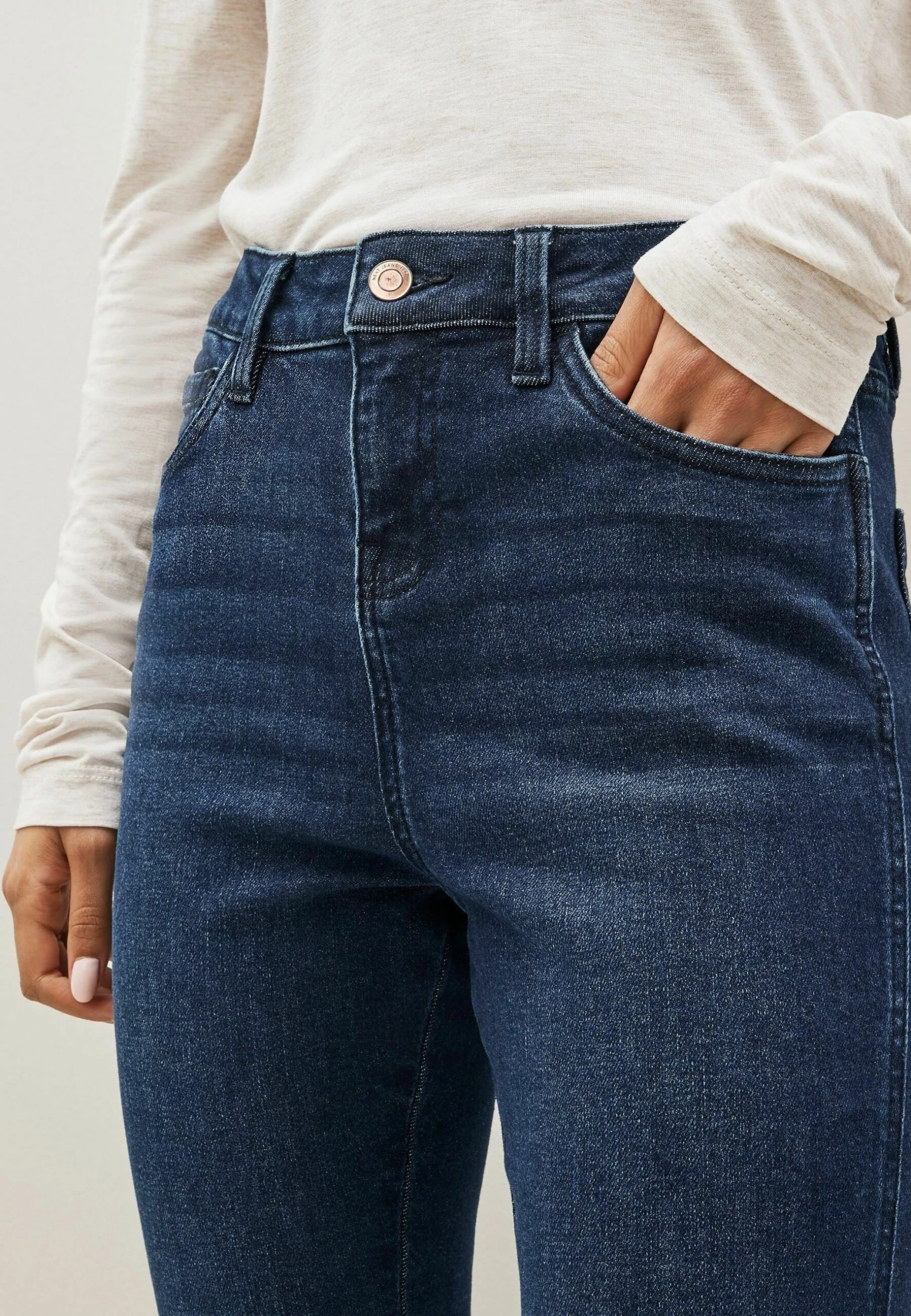 Next CROPPED - Jeansy Slim Fit - Inky Blue 4 Next CROPPED - Jeansy Slim Fit - Inky Blue - obrazek 4