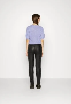 ONLY ONLPALMER - Spodnie Materiałowe - Black -Ulla Popken Sklep 5529ab58c7984cb4bd891ec7678196d8