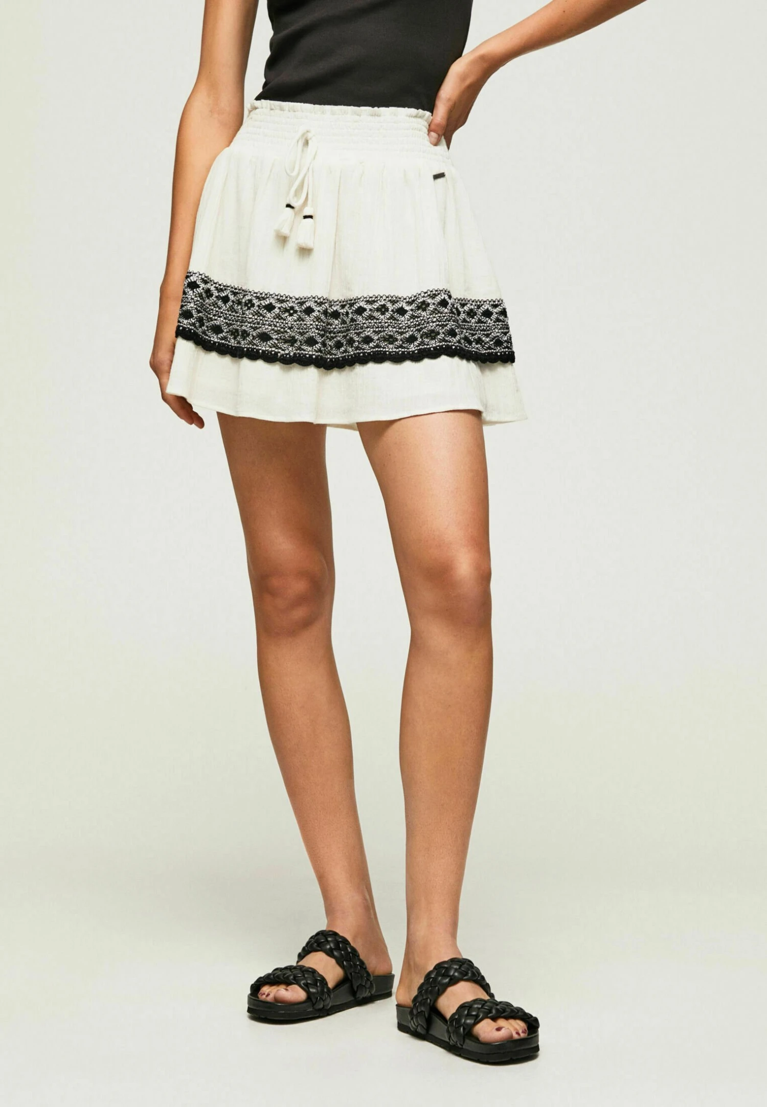 Pepe Jeans Spódnica Trapezowa - Mousse 1 Pepe Jeans Spódnica Trapezowa - Mousse