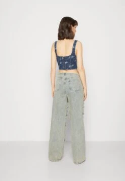 Jaded London EXTREME SLASHED LOW RISE - Jeansy Bootcut - Blue 8 Jaded London EXTREME SLASHED LOW RISE - Jeansy Bootcut - Blue -Ulla Popken Sklep 5c45f92c9ceb48a8bada88f9223e8fd5