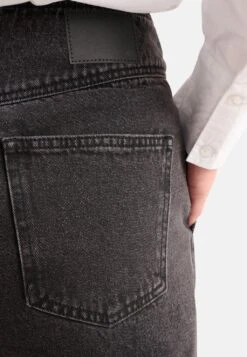 DIAGONAAL - Jeansy Straight Leg - Black 8 DIAGONAAL - Jeansy Straight Leg - Black -Ulla Popken Sklep 5cbdf293340c462cb61dea4250193de7