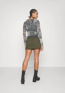 ONLY ONLSORA CARGO RAW SKIRT - Spódnica Mini - Kalamata -Ulla Popken Sklep 5d34ea90a5b04e36b21a067aebe0c42b