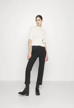 Maje MODY - T-shirt Z Nadrukiem - Ecru 12 Maje MODY - T-shirt Z Nadrukiem - Ecru -Ulla Popken Sklep 66824e7ccdde44aca9fa49b8f9707afb