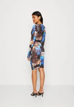 Jaded London LONG SLEEVE TISSUE SCRIBBLE DREAM PRINT - Bluzka Z Długim Rękawem - Black 8 Jaded London LONG SLEEVE TISSUE SCRIBBLE DREAM PRINT - Bluzka Z Długim Rękawem - Black -Ulla Popken Sklep 6d348f8467e44334babf27babc4df5ca