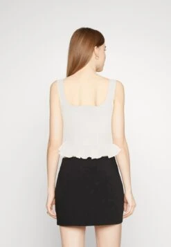 Gina Tricot KARITA - Top - Offwhite 8 Gina Tricot KARITA - Top - Offwhite -Ulla Popken Sklep 773601fac24d449dbad0391ee444cea1