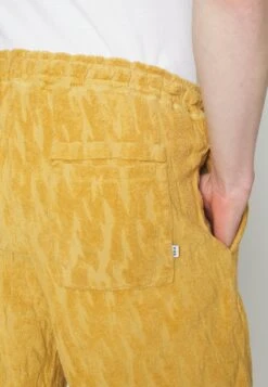 UNISEX - Szorty - Mustard 10 UNISEX - Szorty - Mustard -Ulla Popken Sklep 821bc9a3ea2d46ba8b6426434a2c6d2a