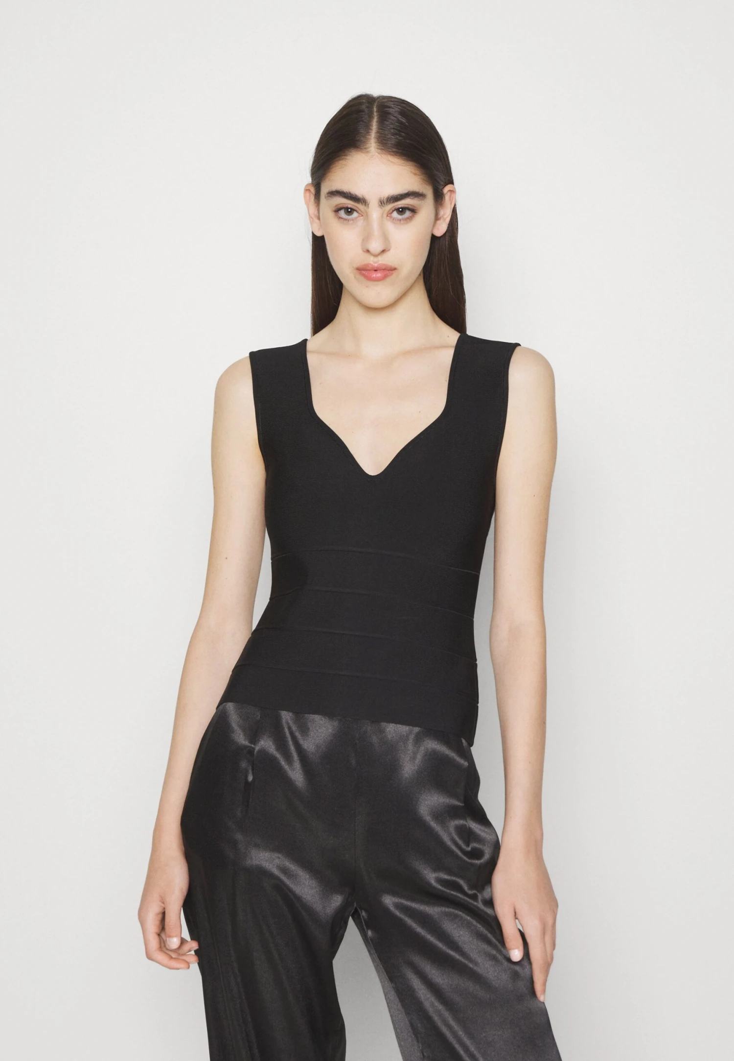 HERVE LEGER ICON SWEETHEART - Top - Black 3 HERVE LEGER ICON SWEETHEART - Top - Black - obrazek 3