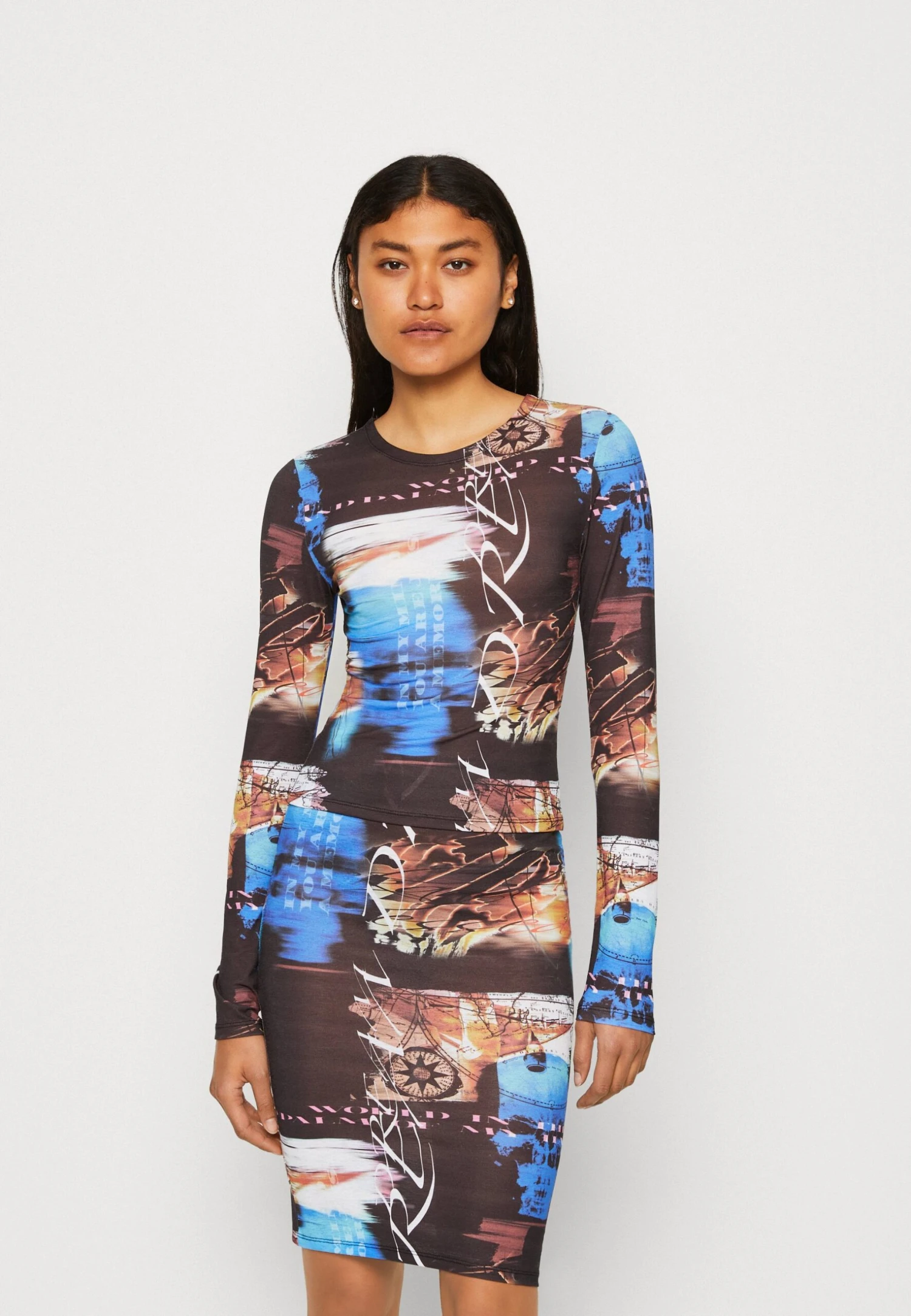 Jaded London LONG SLEEVE TISSUE SCRIBBLE DREAM PRINT - Bluzka Z Długim Rękawem - Black 1 Jaded London LONG SLEEVE TISSUE SCRIBBLE DREAM PRINT - Bluzka Z Długim Rękawem - Black