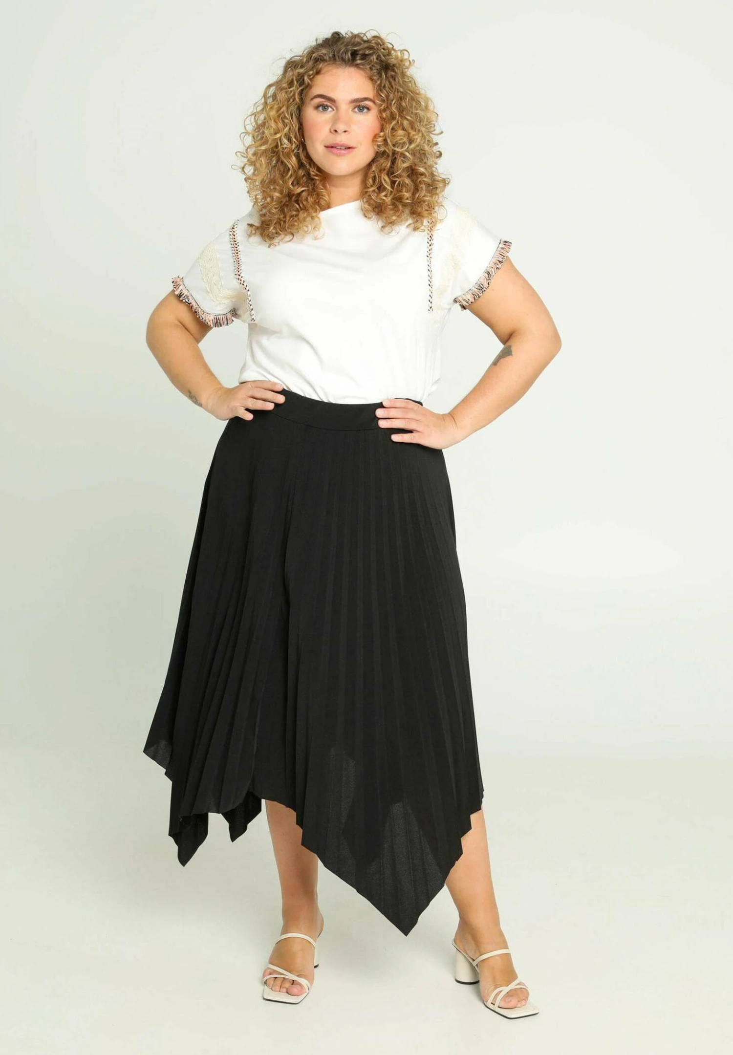 LONGUE PLISSÉE - Spódnica Plisowana - Black 1 LONGUE PLISSÉE - Spódnica Plisowana - Black