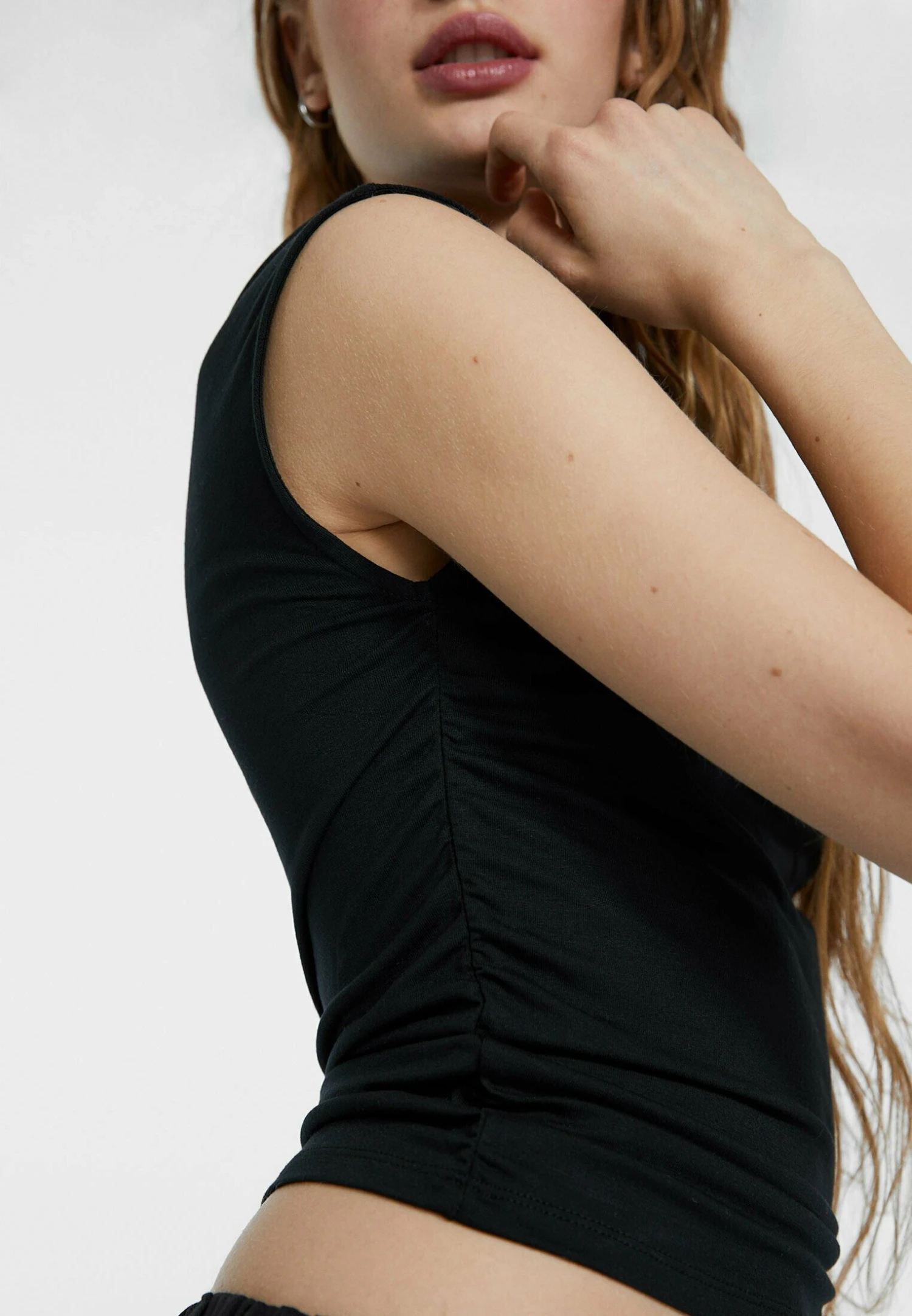 Stradivarius GATHERING - T-shirt Basic - Black 4 Stradivarius GATHERING - T-shirt Basic - Black - obrazek 4