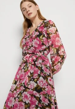 ONLY ONLSAGA V NECK BUTTON DRESS - Długa Sukienka - Black/rosemary/flower -Ulla Popken Sklep a019fd2f8a6142f2ba8a423a24f0596c