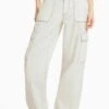BERSHKA Jeansy Straight Leg - Off White