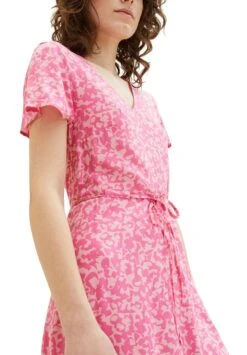 Tom Tailor MIDI MIT STOFFGÜRTEL - Sukienka Letnia - Pink Geo Design 10 Tom Tailor MIDI MIT STOFFGÜRTEL - Sukienka Letnia - Pink Geo Design -Ulla Popken Sklep c3edfb0373df4137b0fa7dc2d053ecf5