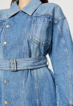 MISS SIXTY DRESS - Sukienka Jeansowa - Middle Blue 11 MISS SIXTY DRESS - Sukienka Jeansowa - Middle Blue -Ulla Popken Sklep c751bd3223cf4f3e8022581273d23eb5