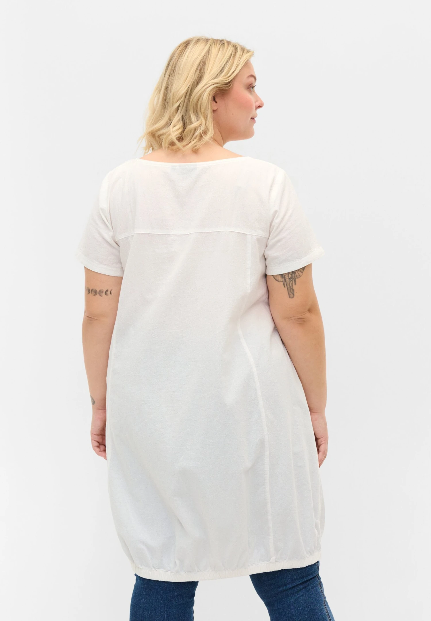 Zizzi KURZARM - Sukienka Z Dżerseju - White 3 Zizzi KURZARM - Sukienka Z Dżerseju - White - obrazek 3