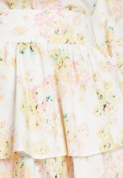 Custommade ROBYN - Spódnica Mini - Whisper White 11 Custommade ROBYN - Spódnica Mini - Whisper White -Ulla Popken Sklep d6291a6778c64a09addfd6441533ce9f