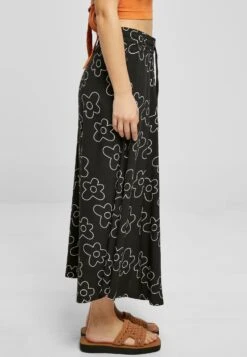 URBAN CLASSICS Spódnica Trapezowa - Blackflower -Ulla Popken Sklep de077e3700044a61b7867cc3119e961b