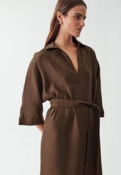 Calli DOM - Sukienka Koszulowa - Chocolate 9 Calli DOM - Sukienka Koszulowa - Chocolate -Ulla Popken Sklep df2ba0e6349749c09186b210c4d21ff4