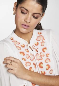 Pieces PCKERSTEY - Sukienka Letnia - Cloud Dancer -Ulla Popken Sklep e0112bd967c04f24a0010c49467fb4d8