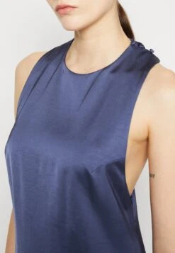 SAMSØE SAMSØE ELLIE DRESS - Sukienka Koktajlowa - Nightshadow Blue 11 SAMSØE SAMSØE ELLIE DRESS - Sukienka Koktajlowa - Nightshadow Blue -Ulla Popken Sklep e3fab2f2f9cb4a47bd3adbfd0cd9c116