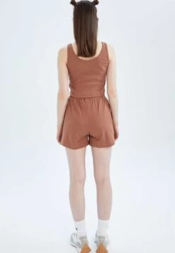 DeFacto SLIM FIT - Szorty - Brown -Ulla Popken Sklep e7d11889b3e34e3c8f2a946fc30da182