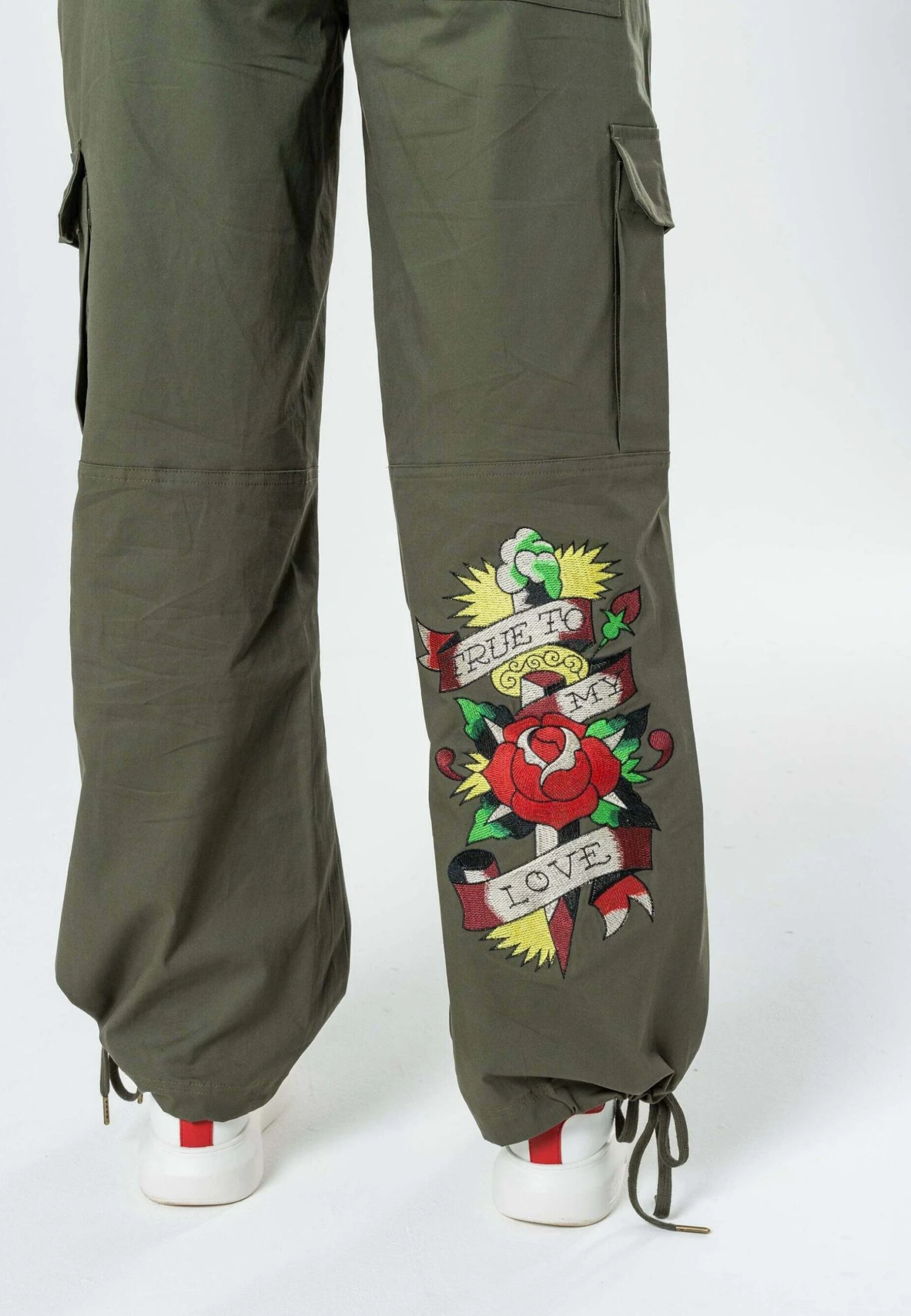 Ed Hardy TRUE TO MY LOVE - Bojówki - Dusty Olive 8 Ed Hardy TRUE TO MY LOVE - Bojówki - Dusty Olive - obrazek 8