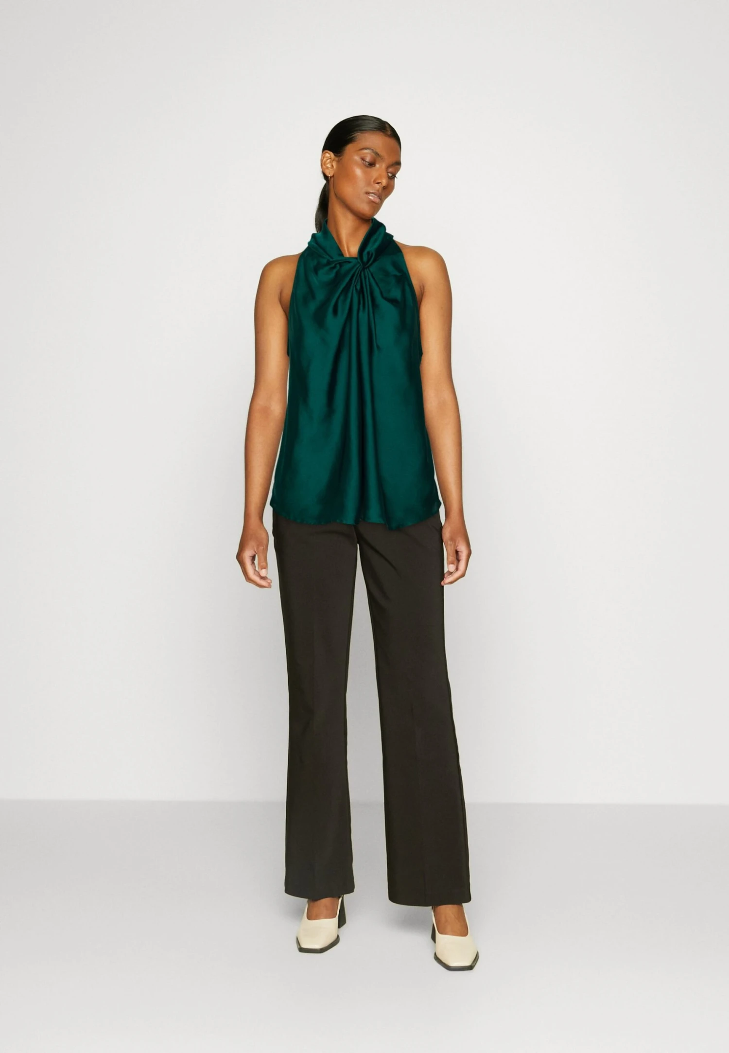 Anna Field Top - Dark Green 2 Anna Field Top - Dark Green - obrazek 2