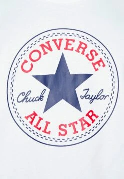 Converse GO TO CHUCK TAYLOR CLASSIC PATCH TEE UNISEX - T-shirt Z Nadrukiem - White 9 Converse GO TO CHUCK TAYLOR CLASSIC PATCH TEE UNISEX - T-shirt Z Nadrukiem - White -Ulla Popken Sklep eed3504346d543df878a2b15c394919e