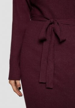 Vero Moda V-NECK - Sukienka Etui - Bordeaux -Ulla Popken Sklep ef9f0ad253494f81a5b807d916667650