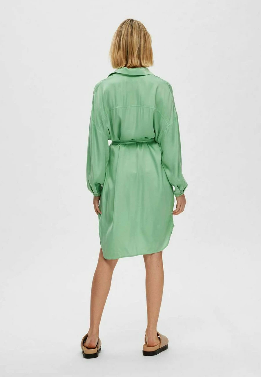 Selected Femme SLFIRENE TONIA SHIRT DRESS - Sukienka Koszulowa - Absinthe Green 3 Selected Femme SLFIRENE TONIA SHIRT DRESS - Sukienka Koszulowa - Absinthe Green - obrazek 3