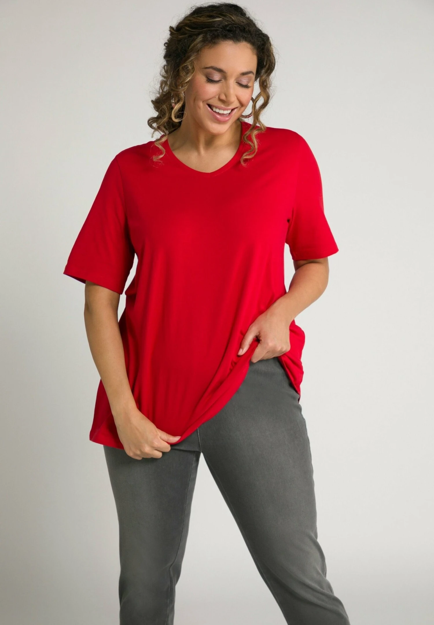 Ulla Popken T-shirt Basic - Salsa 3 Ulla Popken T-shirt Basic - Salsa - obrazek 3