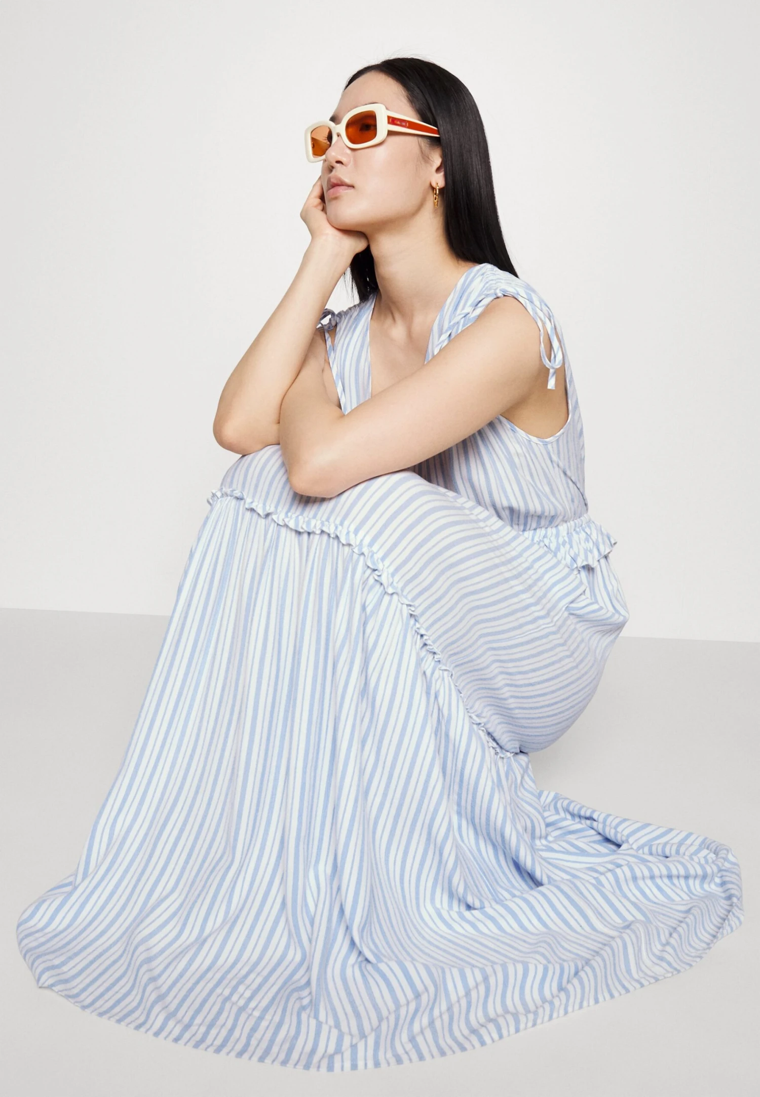 RIANI KLEID - Sukienka Letnia - Blue Delight Patterned 4 RIANI KLEID - Sukienka Letnia - Blue Delight Patterned - obrazek 4