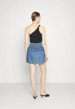 DKNY PULL ON WRAP - Spódnica Trapezowa - Sea Spray Wash 7 DKNY PULL ON WRAP - Spódnica Trapezowa - Sea Spray Wash -Ulla Popken Sklep f4be17bed58d4a0da33576f90d165d2a