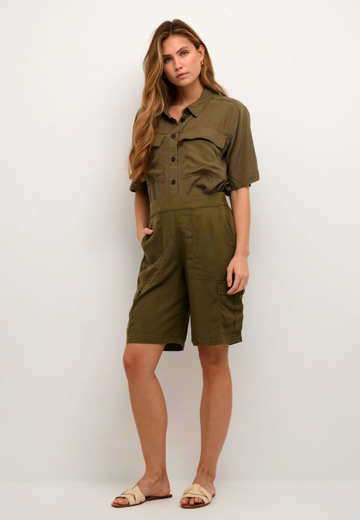 Kaffe KAZILIA - Szorty - Grape Leaf 2 Kaffe KAZILIA - Szorty - Grape Leaf - obrazek 2